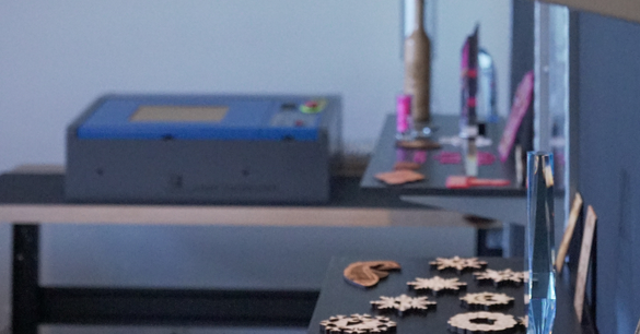 5 Best CO2 Laser Engravers and Cutters In 2026