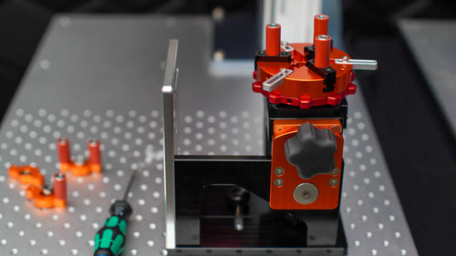 OMTech PiBurn Galvo Grip: A Chuck Rotary for Fiber and UV Lasers